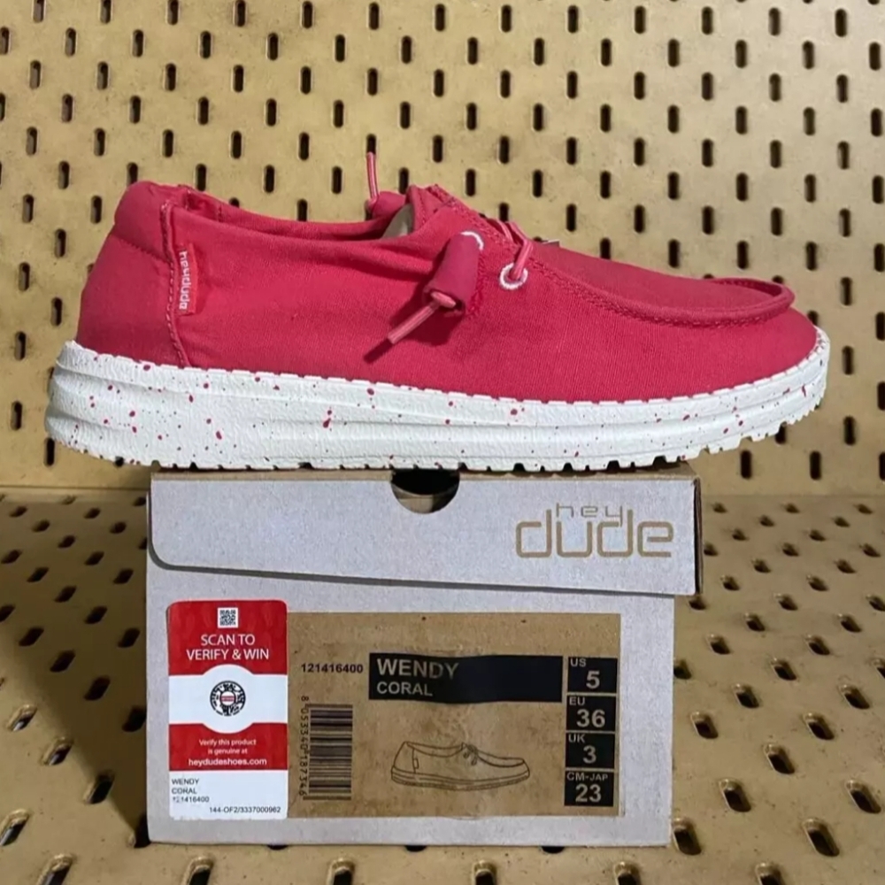 Hey Dude Women's Wendy Coral 121416400 - US Size 5